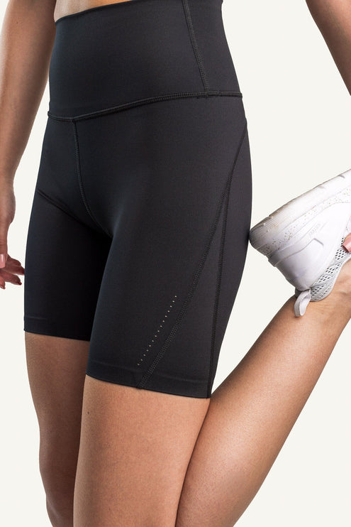 Kora 7in Shorts Best Supportive Biker Shorts #color_black