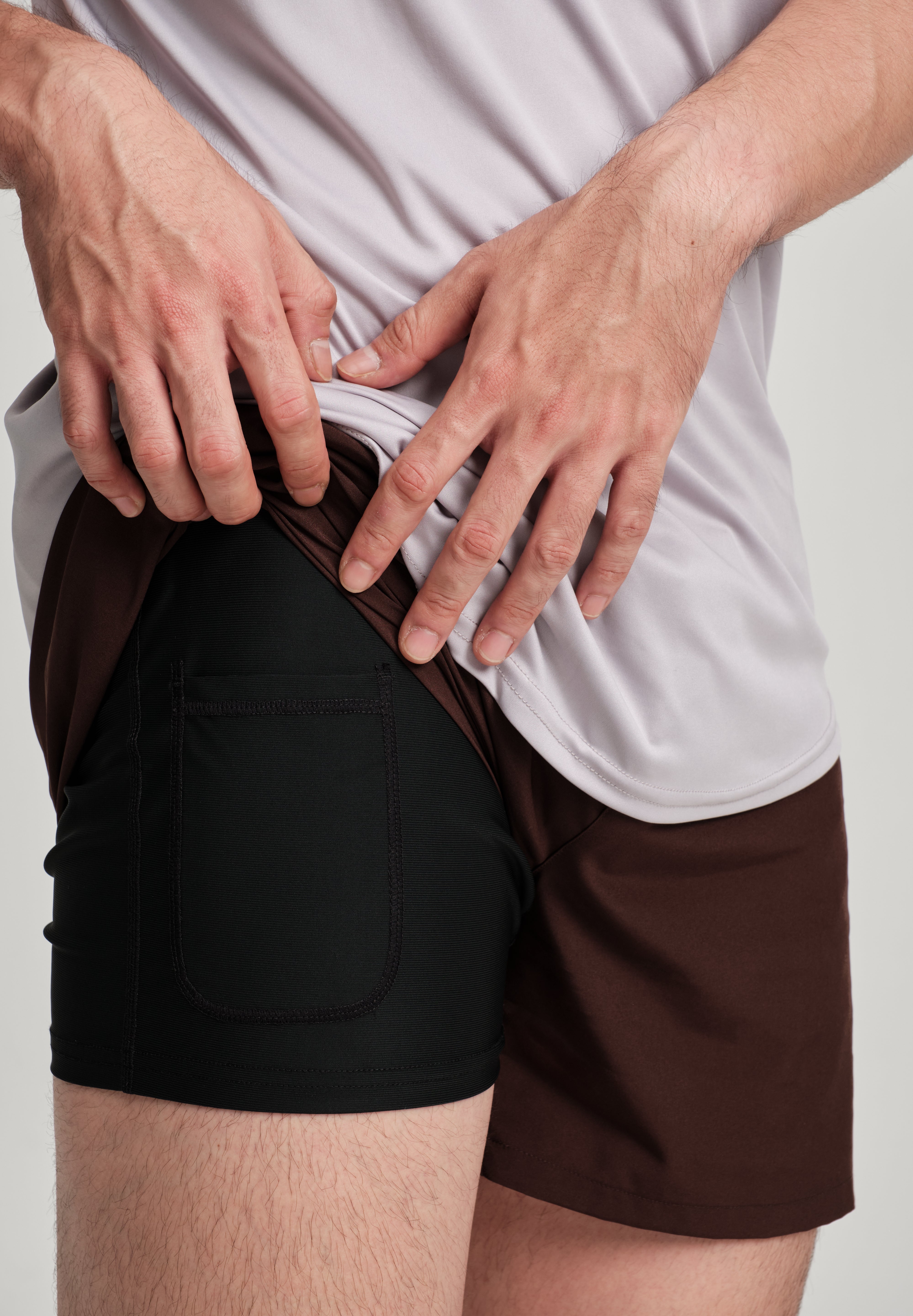 5" Axis Shorts - KYDRA #color_Espresso