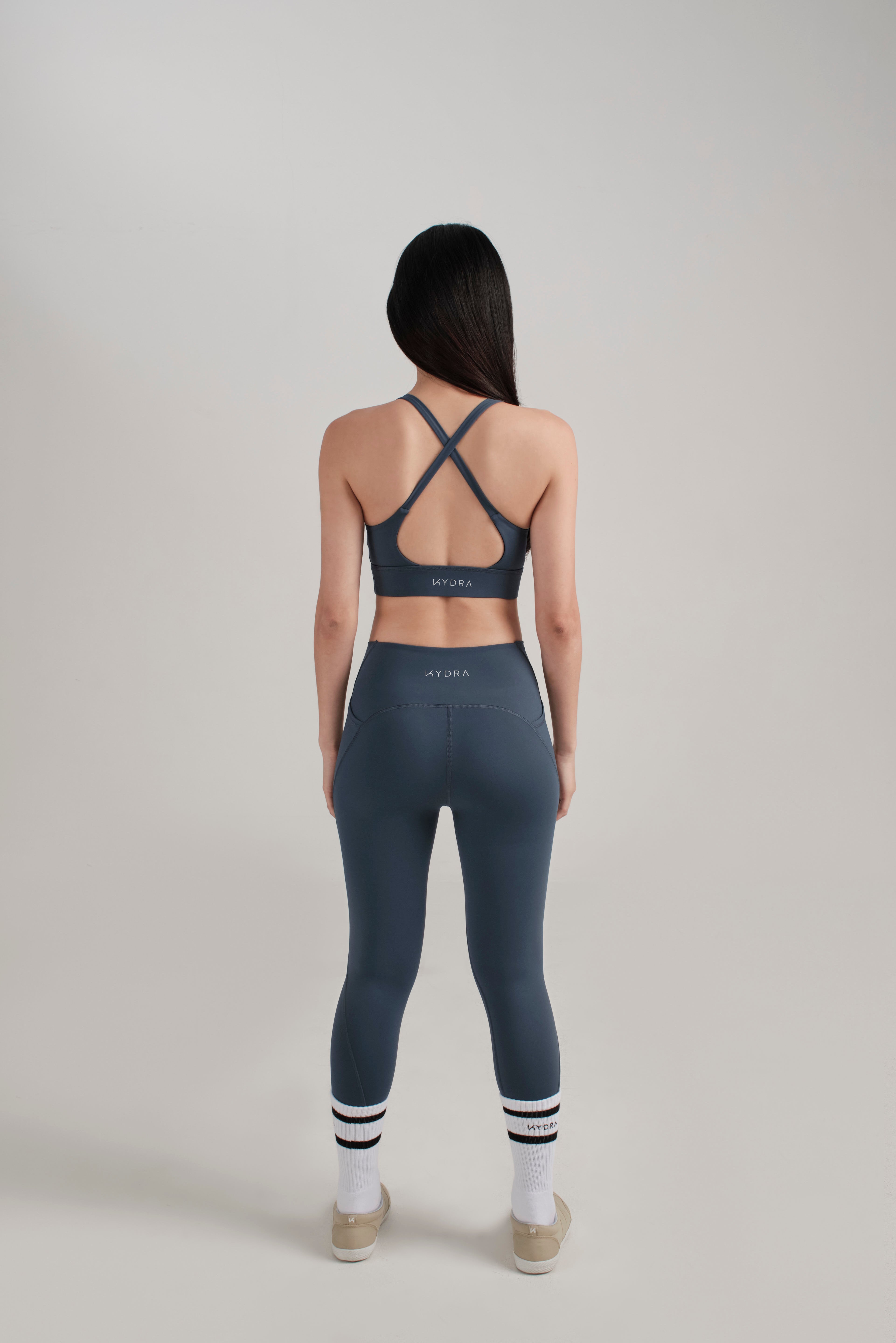 Apex Pocket Leggings - KYDRA #color_Obsidian Pine