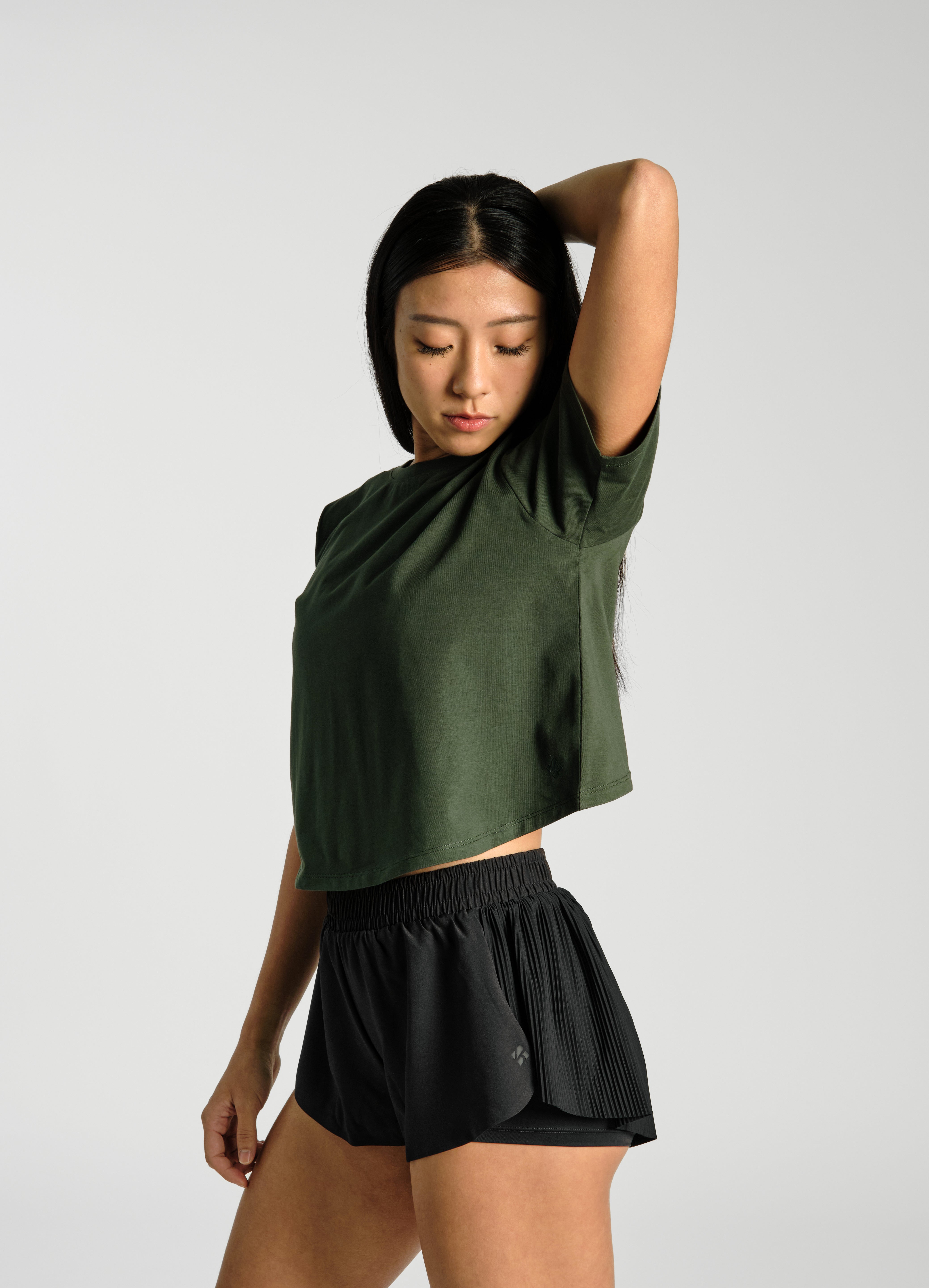 Crossback_Tee_Black_PDP - KYDRA #color_Forest