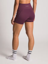 Apex 4" Pocket Shorts - KYDRA #color_Acai