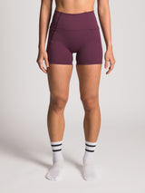 Apex 4" Pocket Shorts - KYDRA #color_Acai