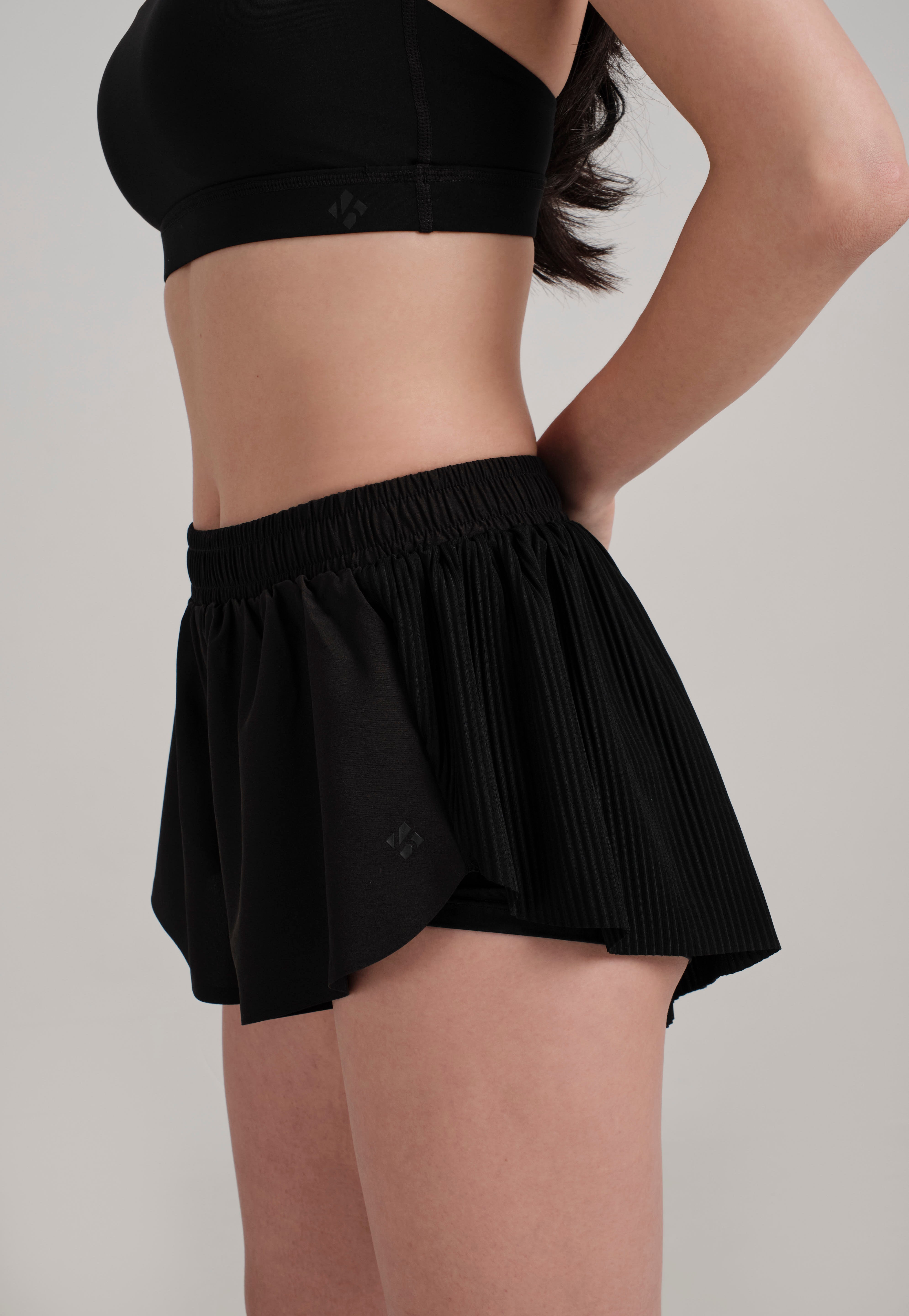 Pleated Shorts - KYDRA #color_Black