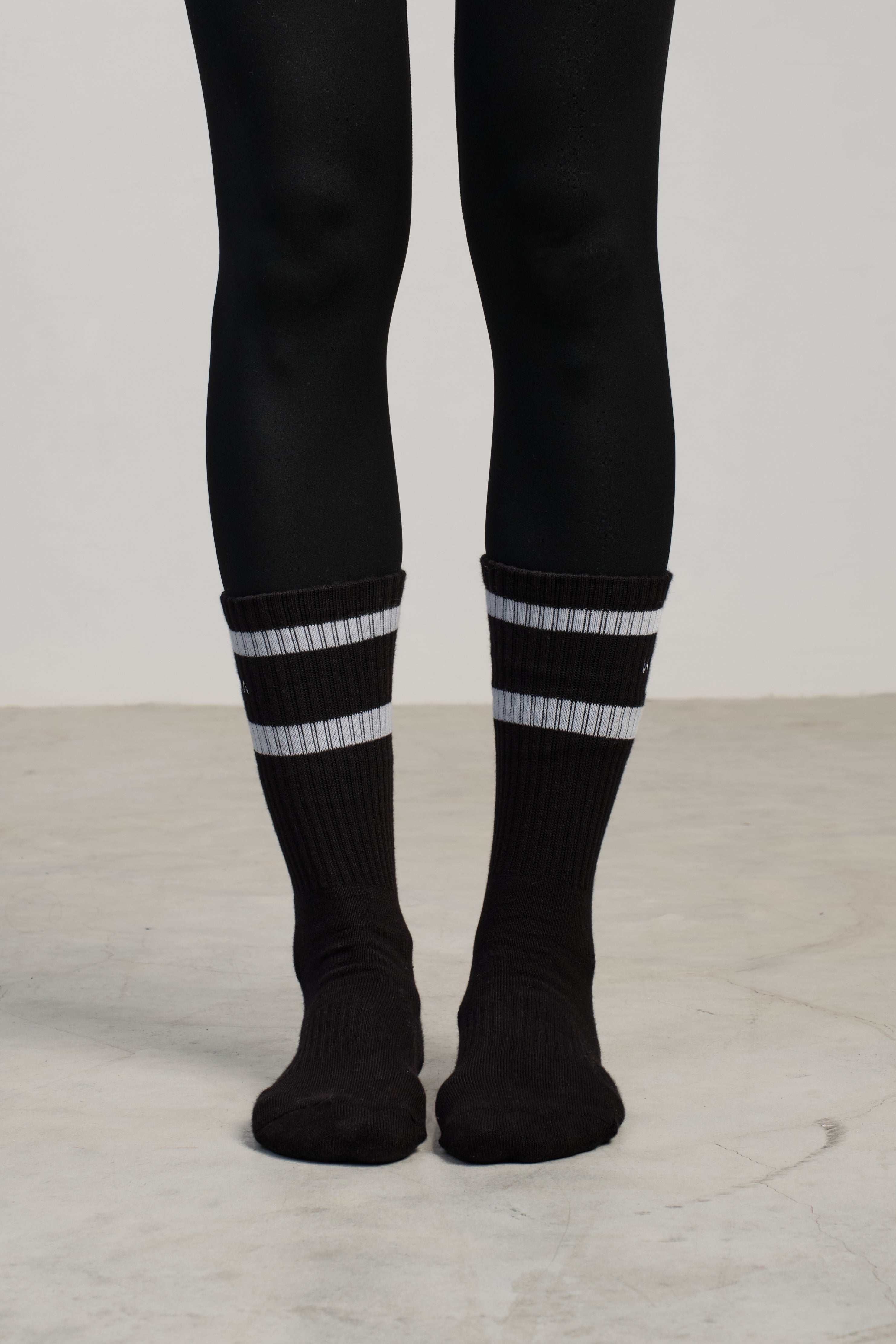 Unisex Striped Socks - KYDRA #color_Black