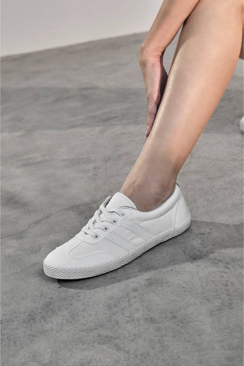 The KYDRA Shoes (Women's) - KYDRA #color_White